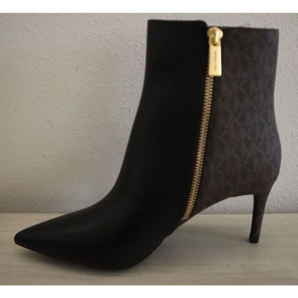 Michael Kors Women Sz 7.5 Black/Brown Logo Print Alina Flex Leather Booties - Picture 7 of 12